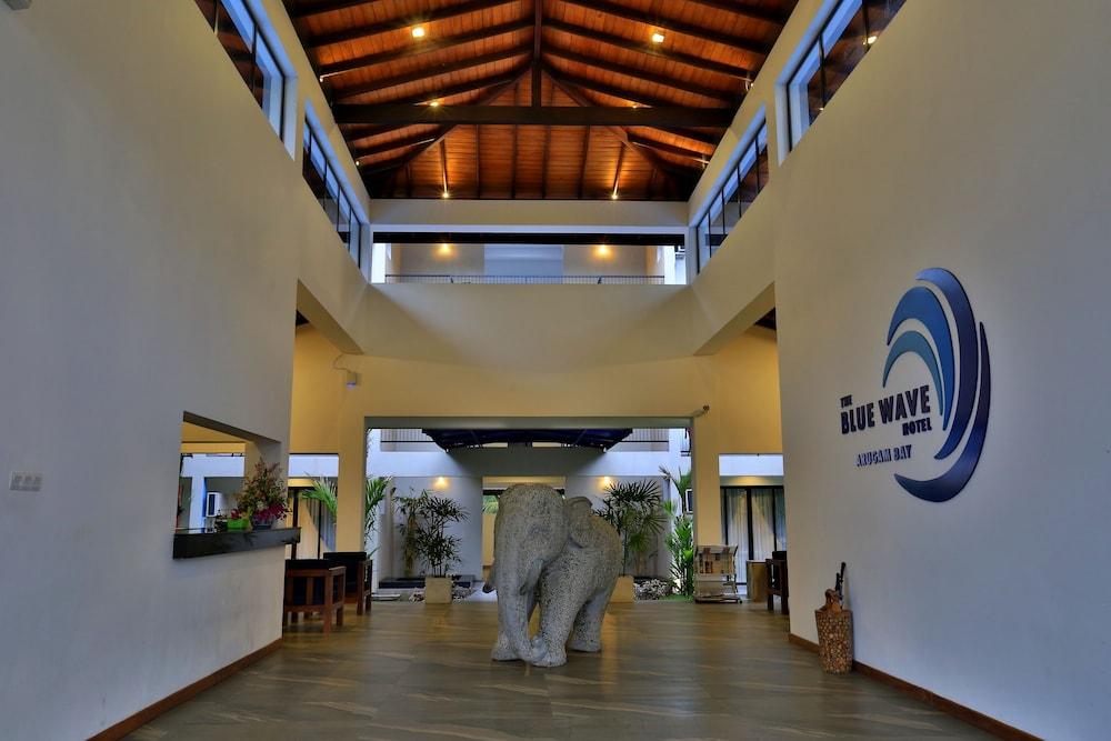 The Blue Wave Hotel Аругам Бей Екстериор снимка