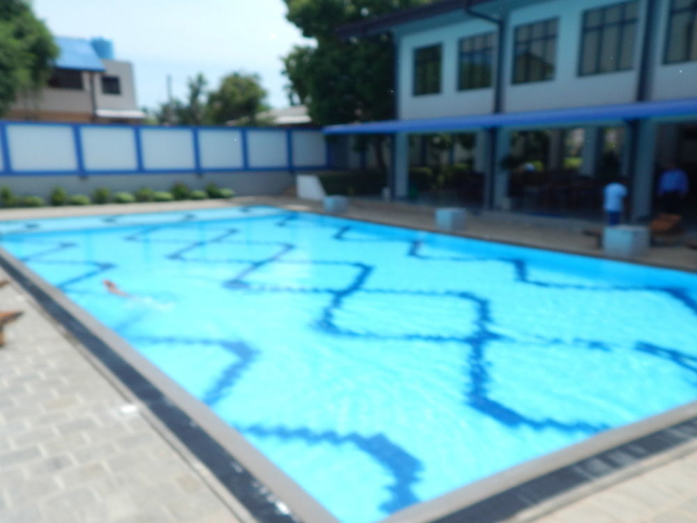 The Blue Wave Hotel Аругам Бей Екстериор снимка